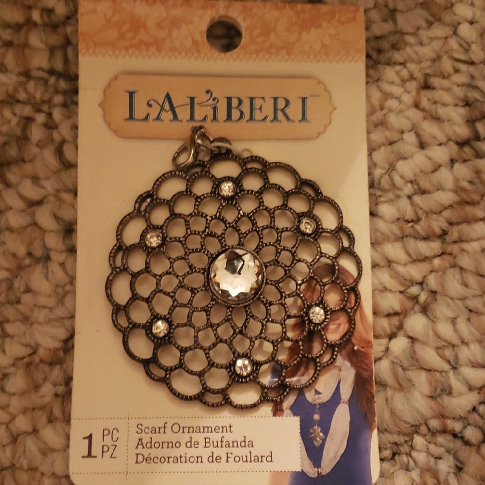 Scarf ornament